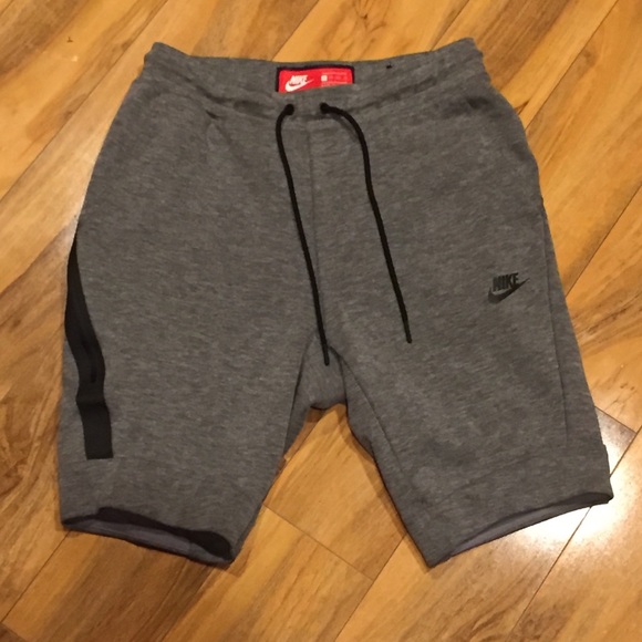 nike mens xs